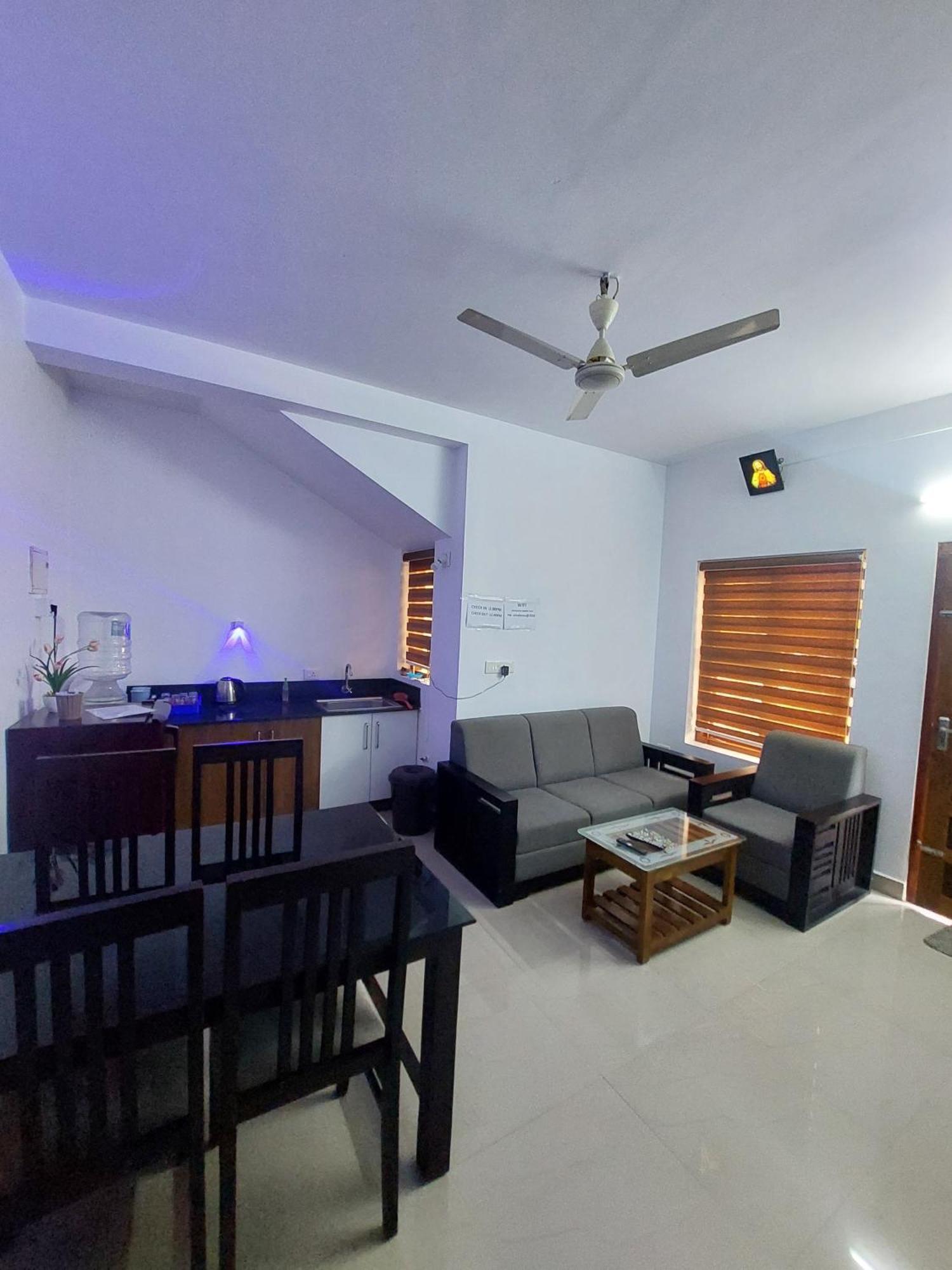 Snow White Villas Athirappilly Bagian luar foto